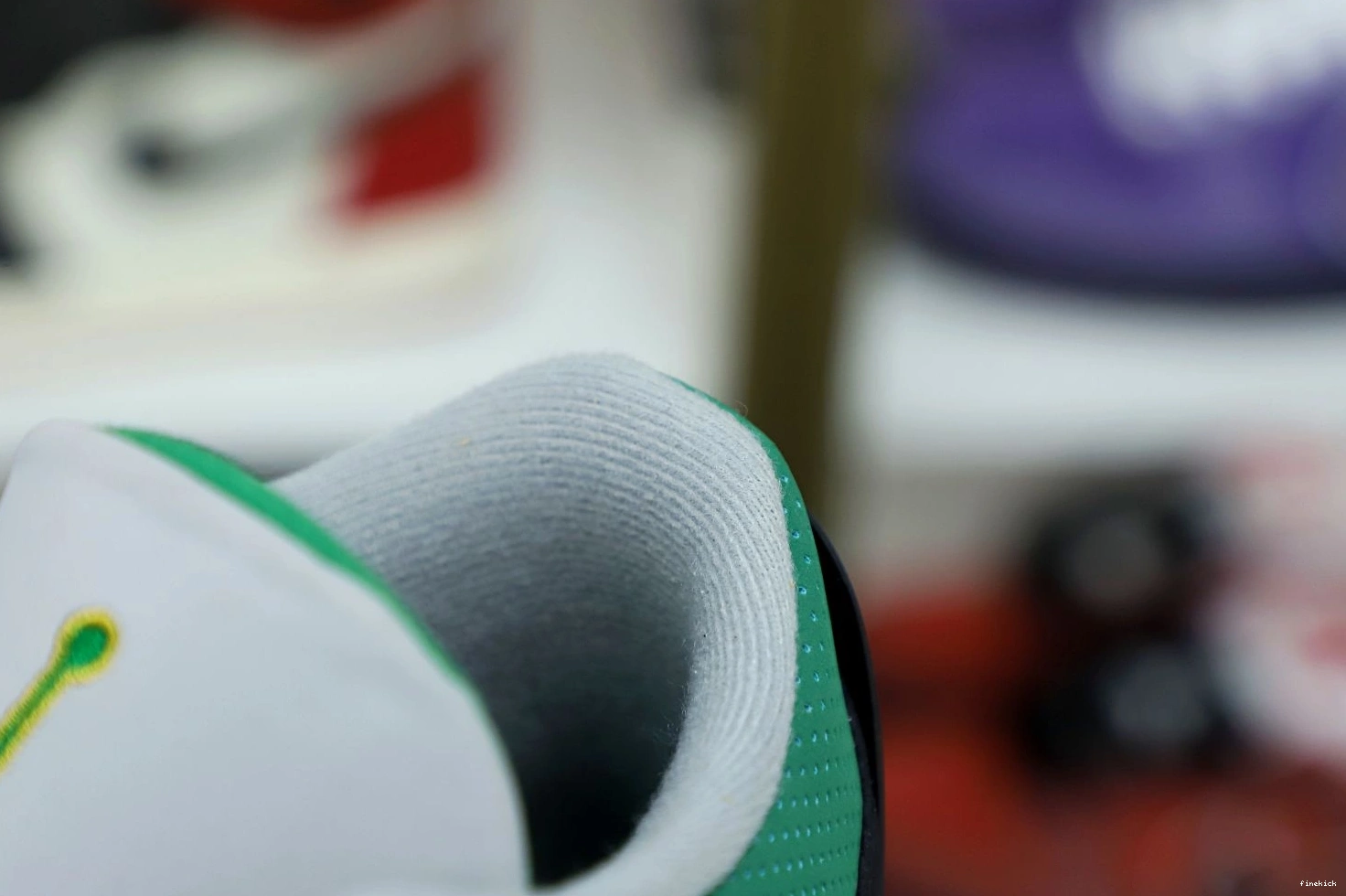 JORDAN AIR GREEN 3 PINE 0824